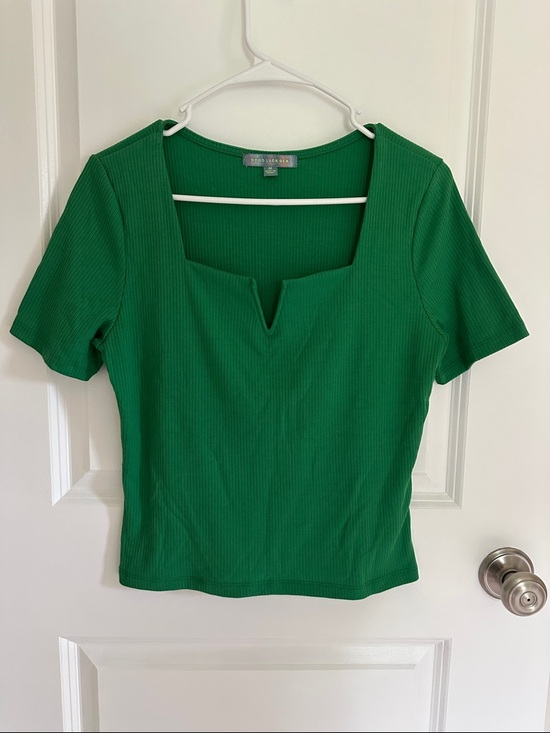 Good Luck Gem Tops - Good Luck Gem Emerald Green Ribbed Square-Neck Tee with Notch